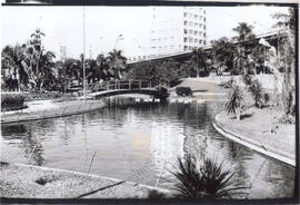 [Praça – Viaduto Miguel Vicente Cury]