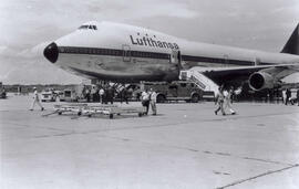 [Avião da Lufthansa no Aeroporto Internacional de Viracopos]