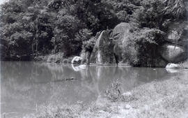 [Parte do Lago do Paraíso na Fonte Sônia]