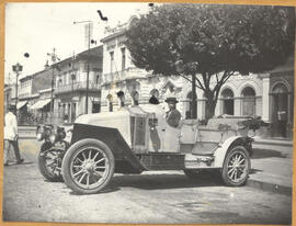 [Chegada dos primeiros automóveis em Campinas]