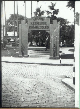 [Quermesse Pró-Monumento-Túmulo aos Voluntários de 1932]