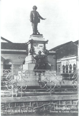 Estátua de Carlos Gomes